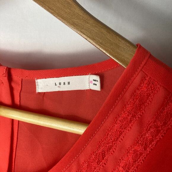 Lush 3/4 sleeve flowy top button back XS - Picture 2 of 3